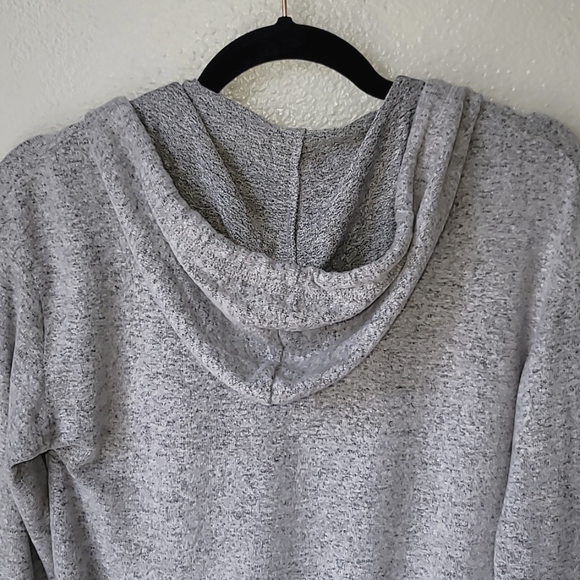 NWT Make + Model Ultra Soft Hoodie, Size: XSmall, Color: Heather Grey - Picture 5 of 7